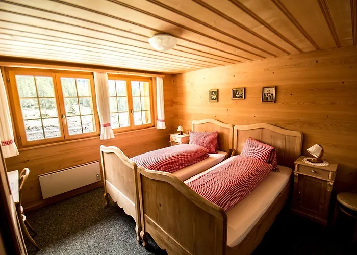 Oeschinensee Lodge *